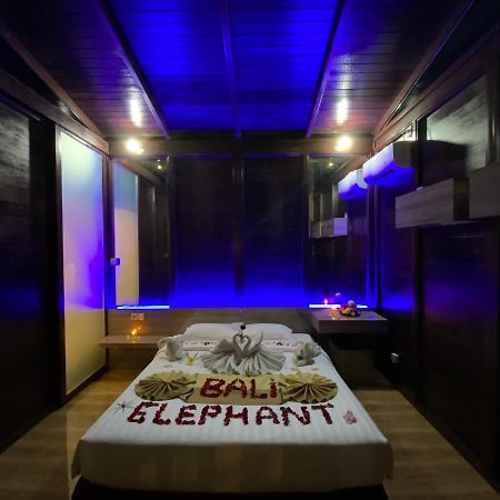Bali Elephants Boutique Villa Jimbaran Exteriör bild